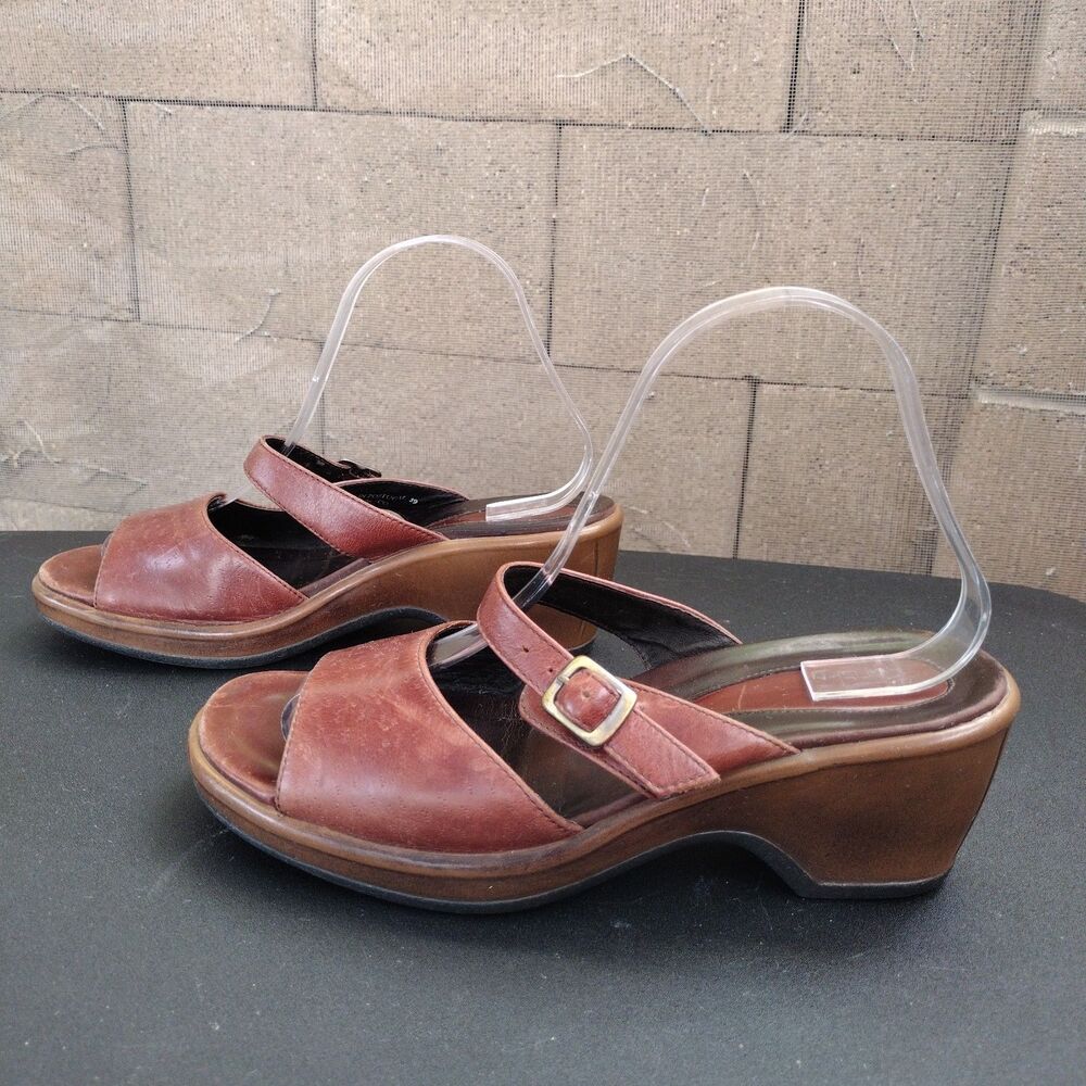 Dansko Brown Leather Slip On Sandals Women's Size EUR 39 US 8.5-9 Boho